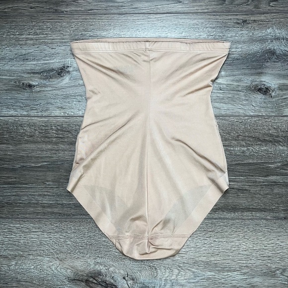 Bali High Waisted Shapewear Nude M | Bali High Waisted Control Underwear Nude M - Picture 13 of 14